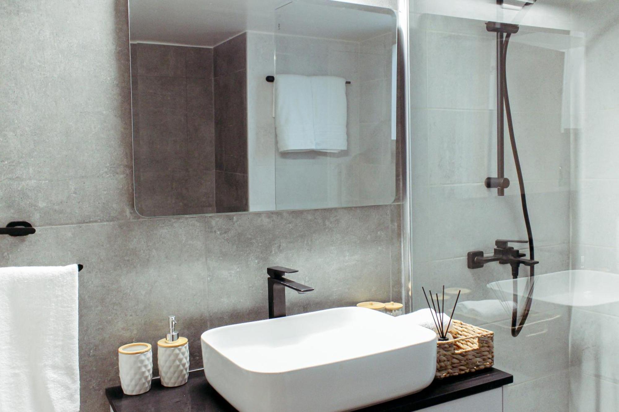 Cozy - Tourist Area Collection Apartment